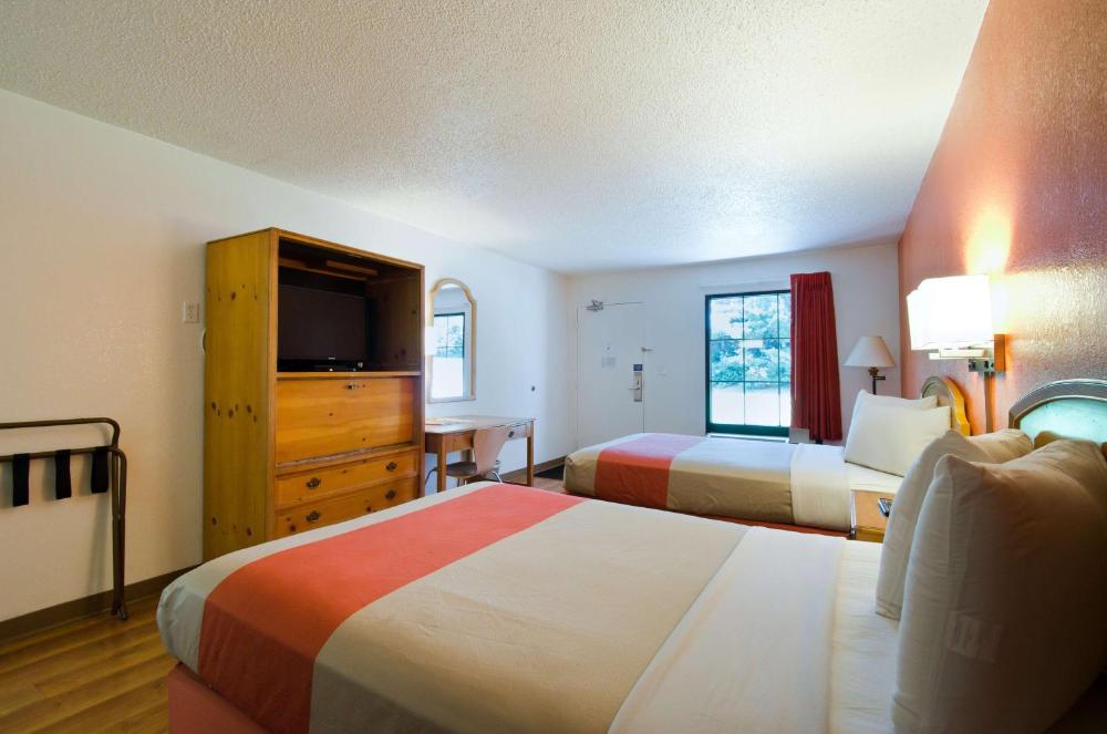 Quadruple Room - Disability Access - Roll in Shower interior